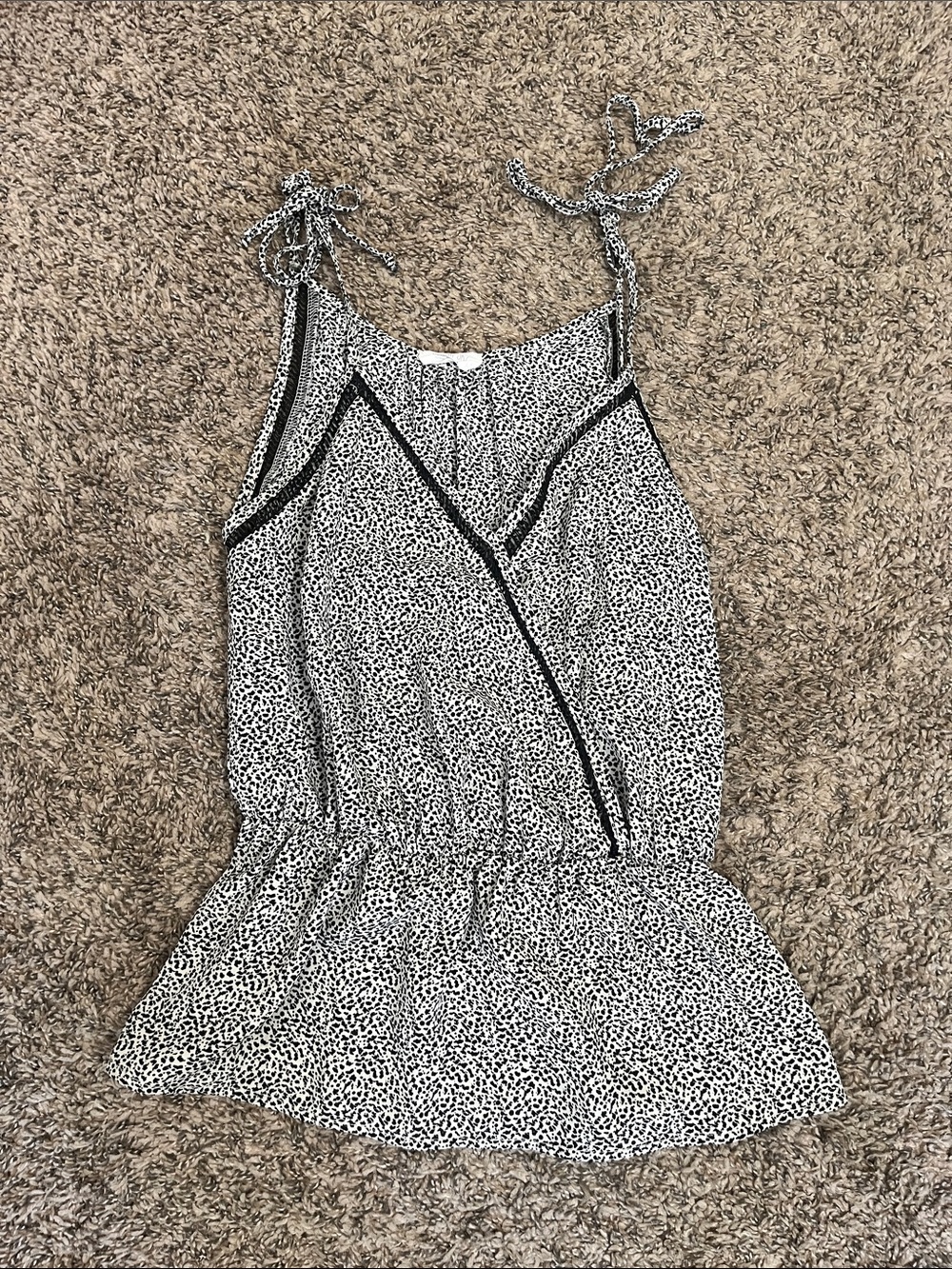 ☀️ 🎃 Sienna Sky Black & White Printed Tie-Strap Peplum Top